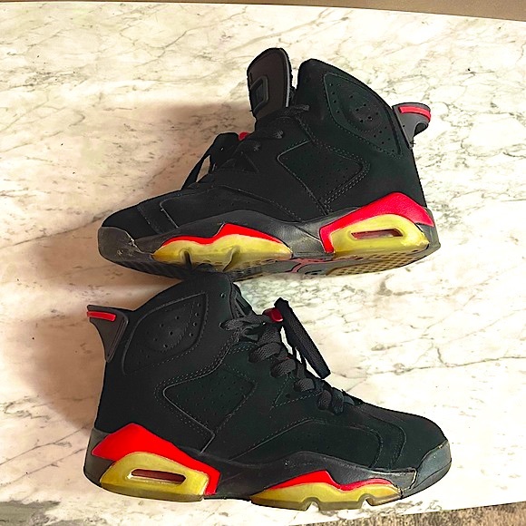 used infrared jordan 4. wore less than 10 times. - Picture 4 of 4